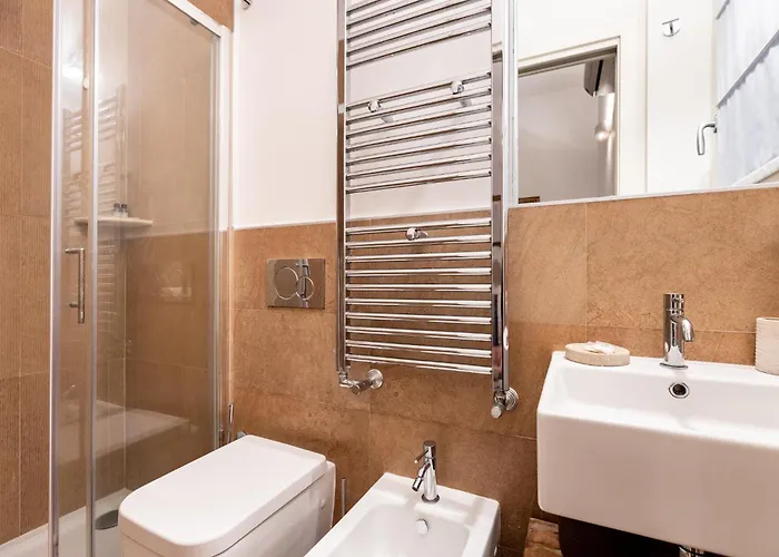 エファモレスカ ゲストハウス 3*