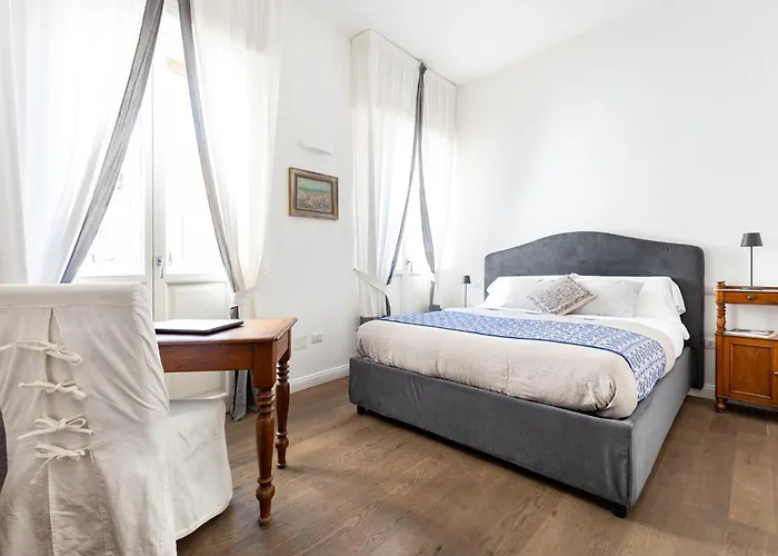 ゲストハウス エファモレスカ 3*