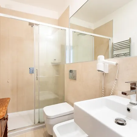 Efamoresca Pensión Cagliari